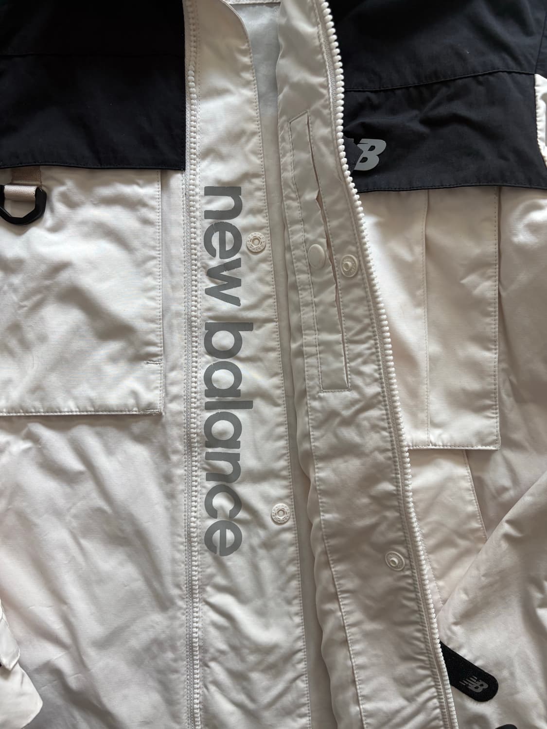 뉴발란스 오레오 바람막이 상품이미지5