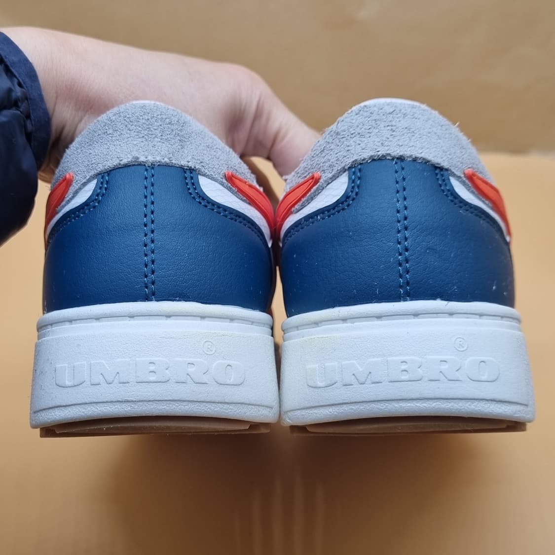 엄브로 패커보이 운동화250  상품이미지4