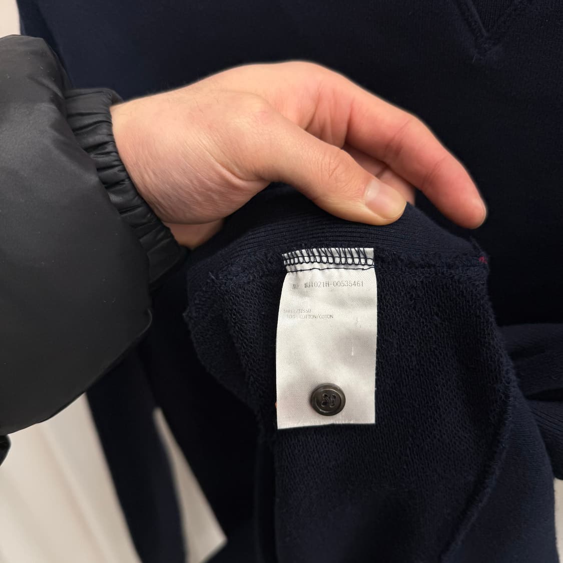 [5] 톰브라운 사선완장 맨투맨 네이비 상품이미지5