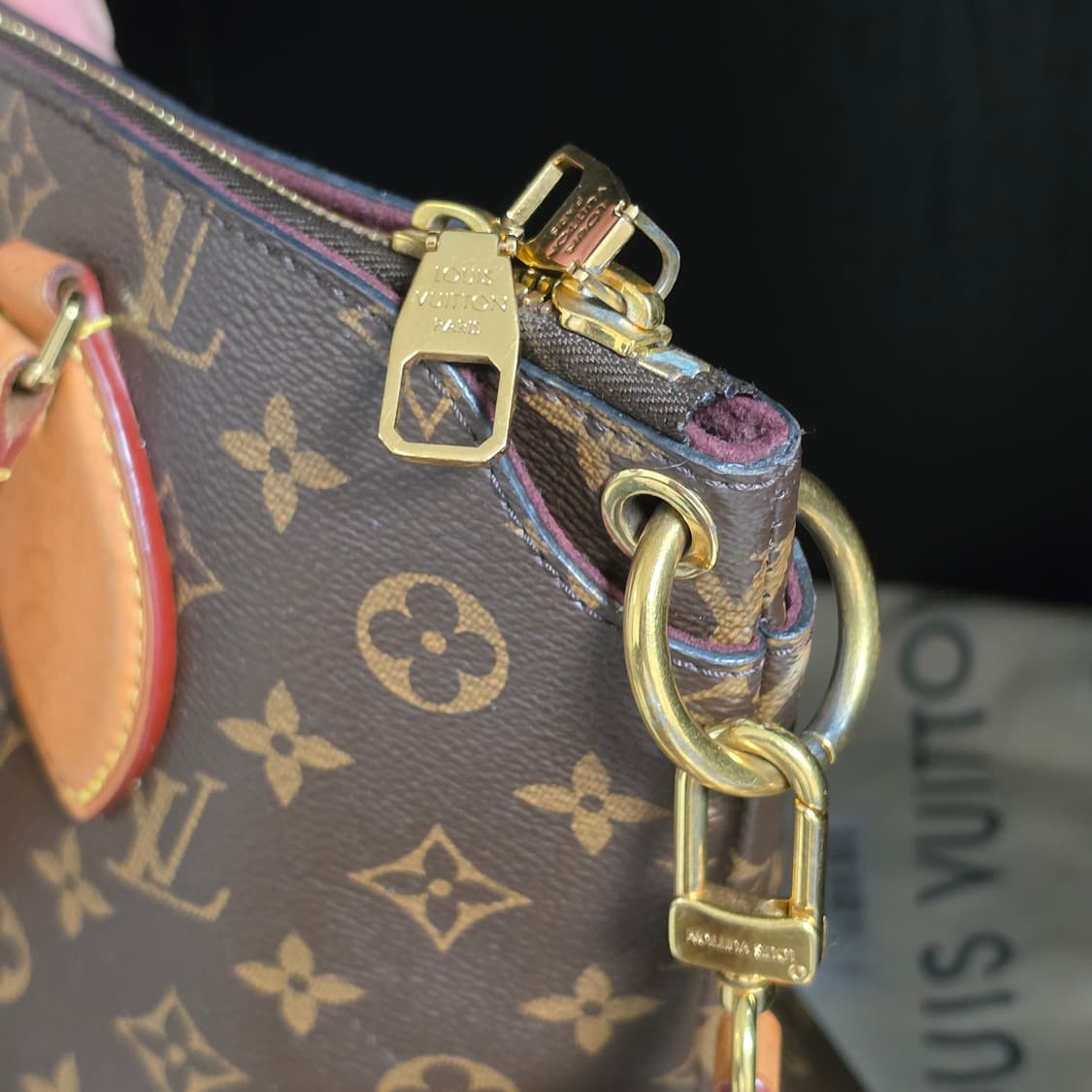 루이비통 모노그램 플라워 지퍼 PM 토트백 상품이미지4