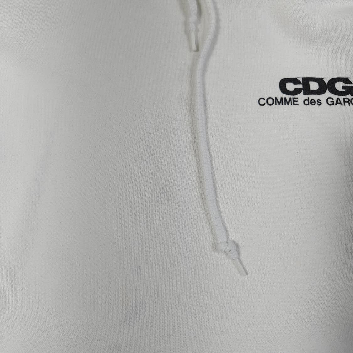꼼데가르송 CDG 화이트 후드티 상품이미지3
