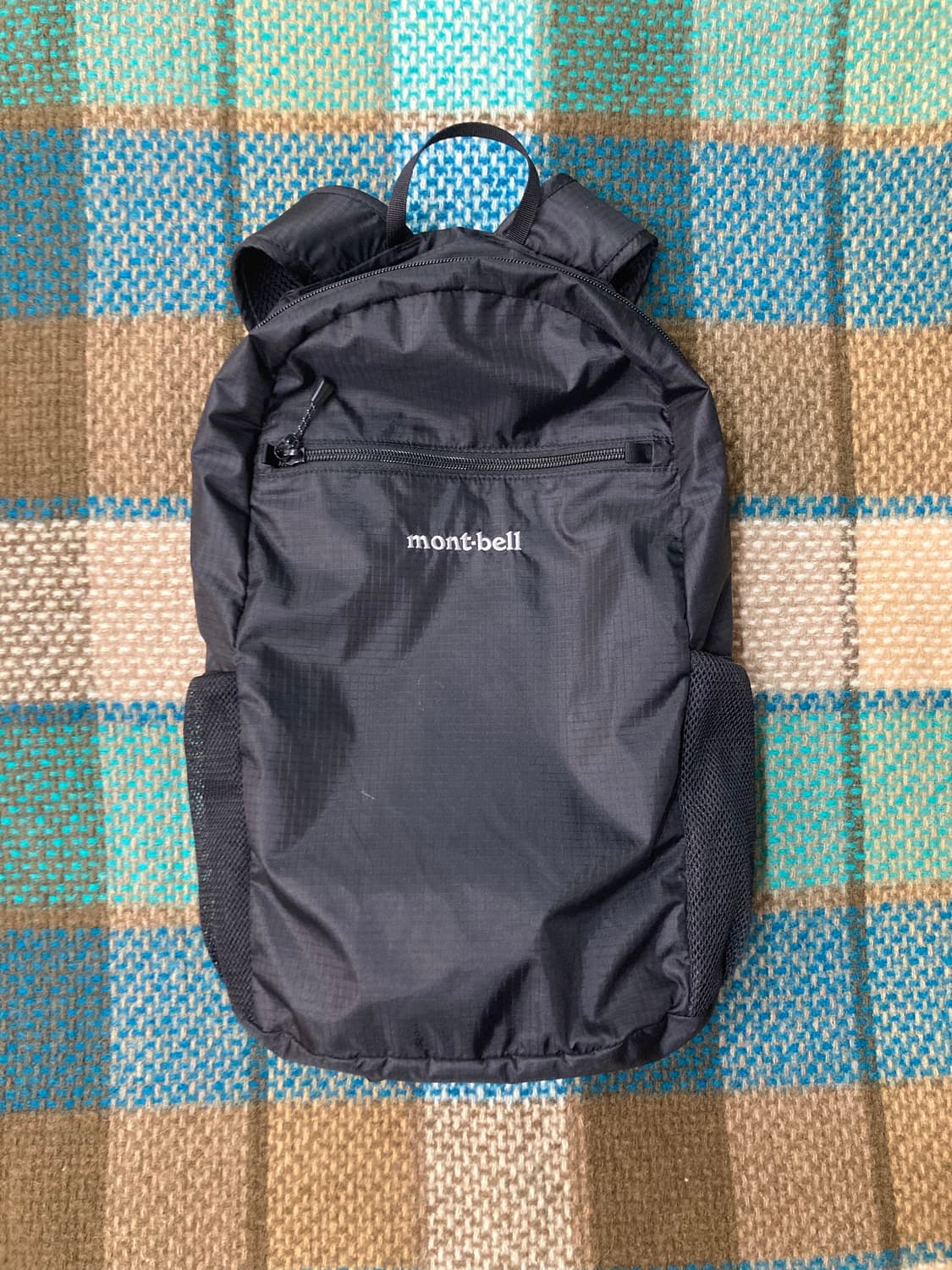 mont bell 몽벨 포켓터블 백팩 15L 상품이미지1