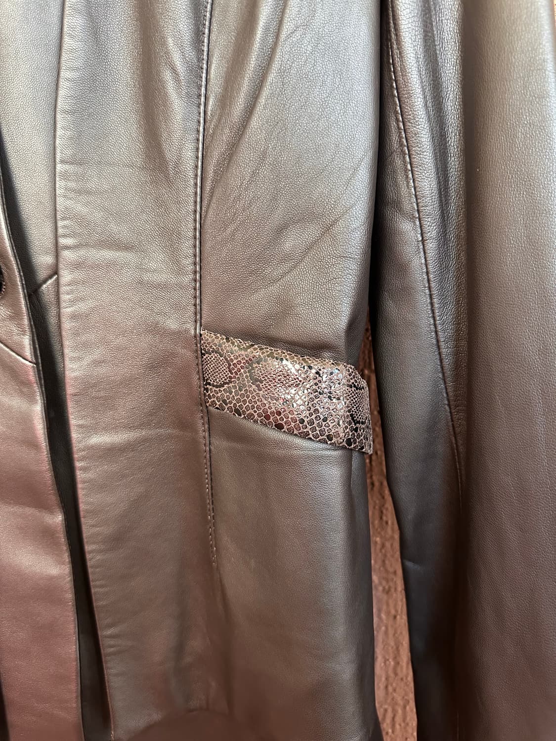 Elloie Dieu snake pattern point jacket 상품이미지7