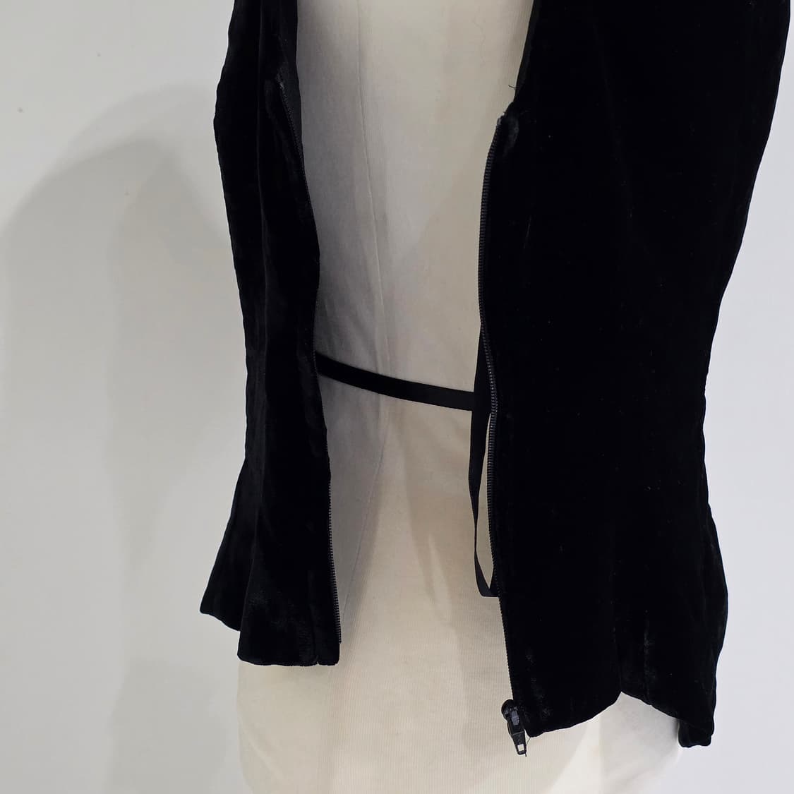 고딕 레이스st 벨벳 베스트 탑슬리브리스 상품이미지4