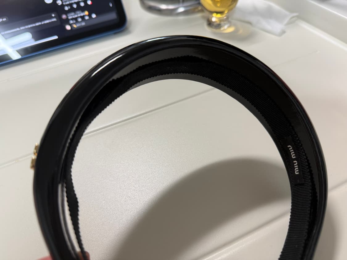 페이턴트 가죽 헤드밴드 미우미우(정품) 상품이미지7