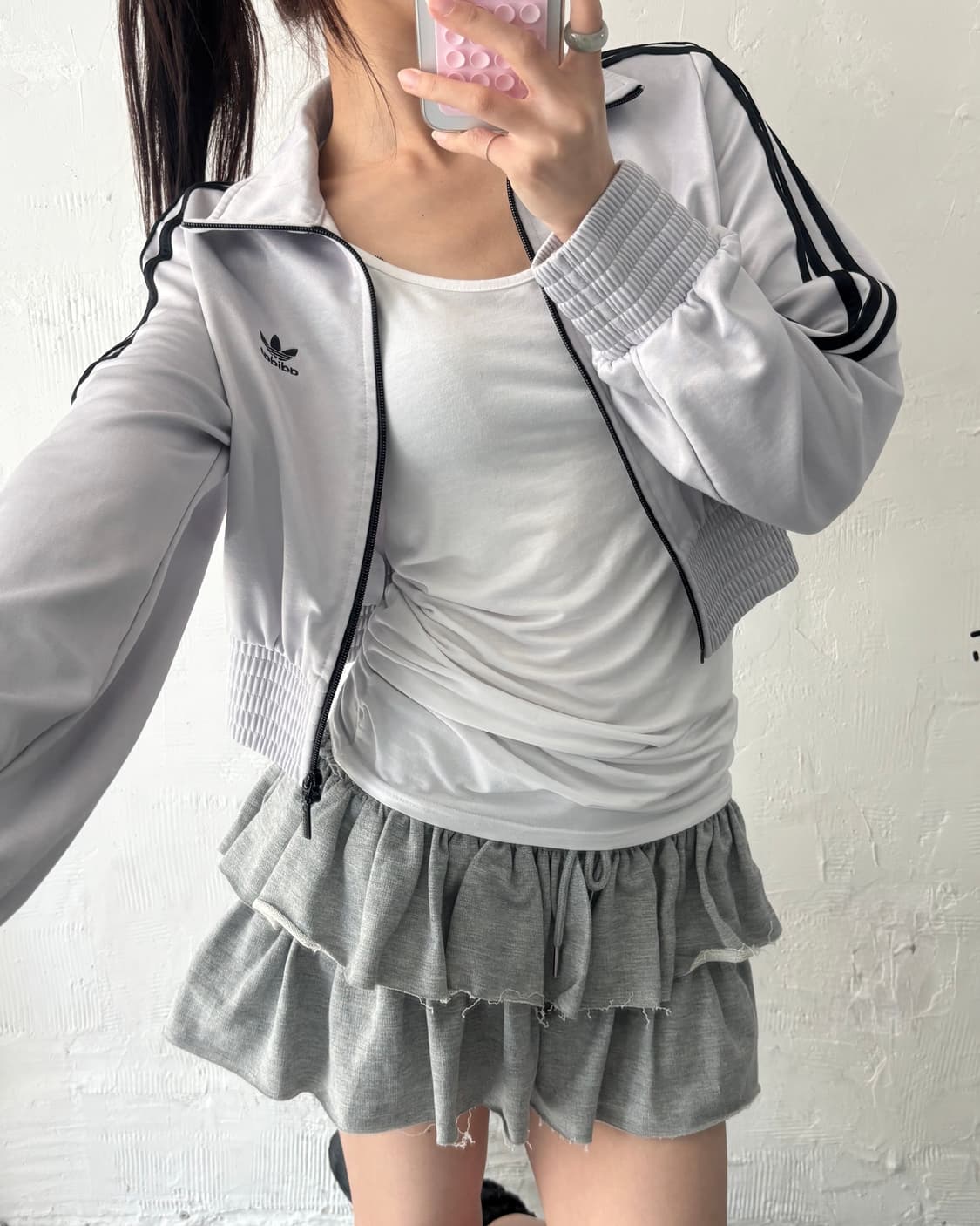 Adidas 아디다스 실버그레이 컬러 크롭 트랙 집업자켓 상품이미지2