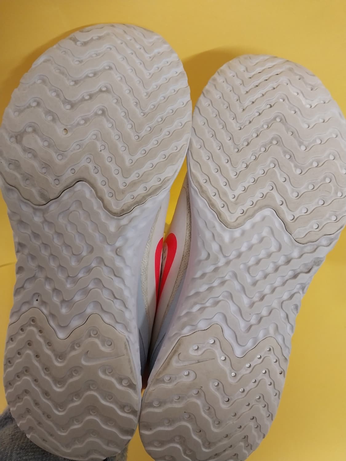 여성 나이키 레전드 리액트 화이트핑크 런닝화, 운동화 (245) 상품이미지8