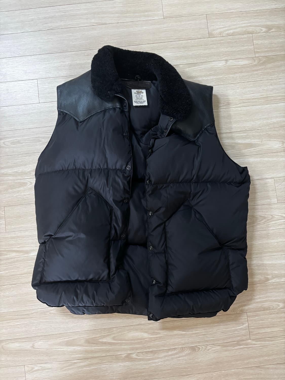 록키마운틴 패딩조끼 블랙 44 상품이미지1