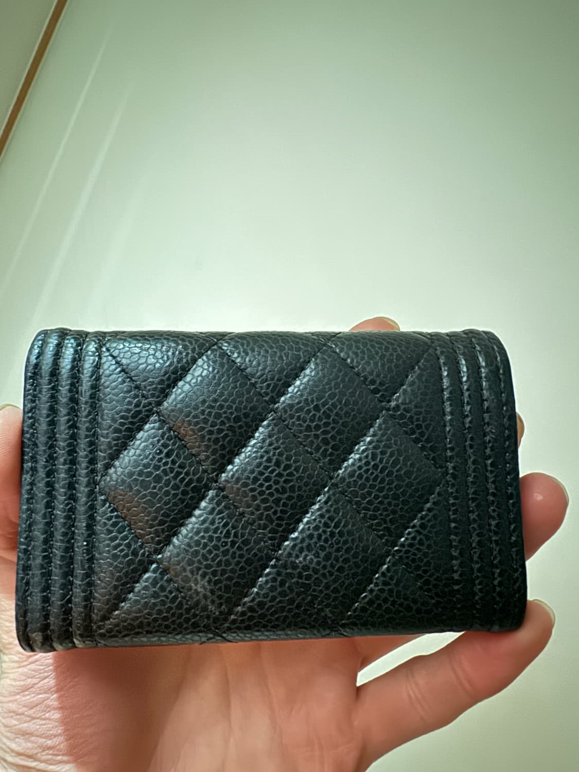 샤넬 보이 캐비어 플랩 금장 카드지갑 반지갑 상품이미지3