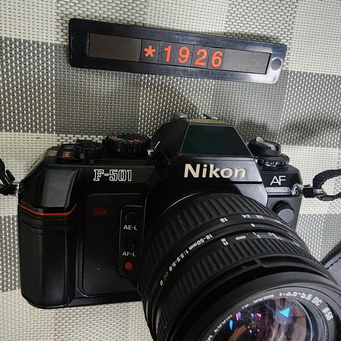 니콘 F-501 AF 필름카메라 18-50 줌렌즈 상품이미지2