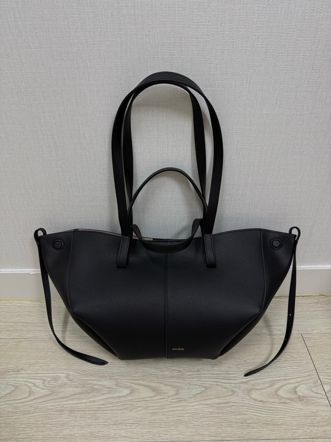 폴렌느 심 미니 블랙 토트백 상품이미지1