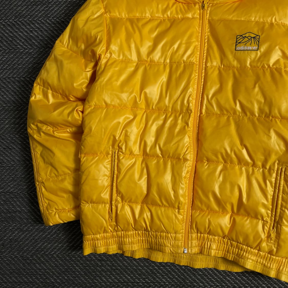 00s 아디다스 올드스쿨 글로시 경량 패딩o 3314 상품이미지3