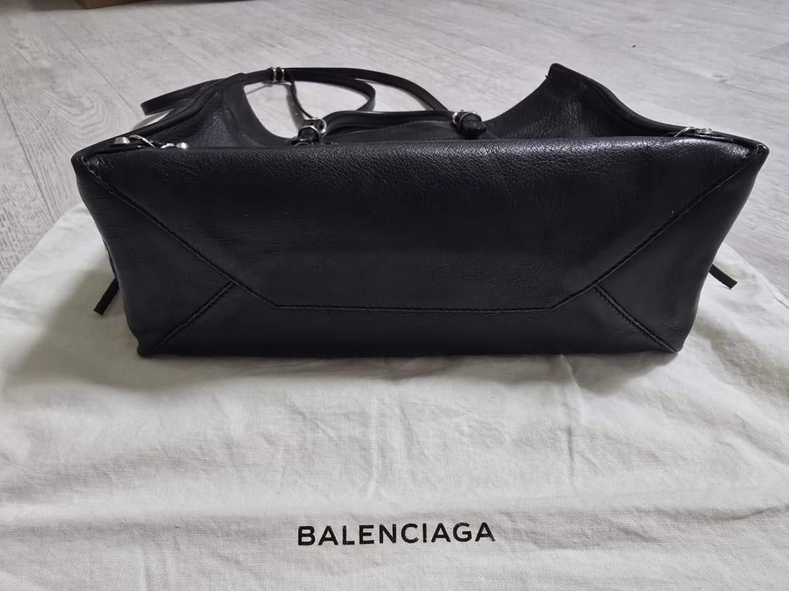 (정품) 발렌시아가 파피에르 A6 토트 크로스백 (여자 가방 숄더백 토트 상품이미지4