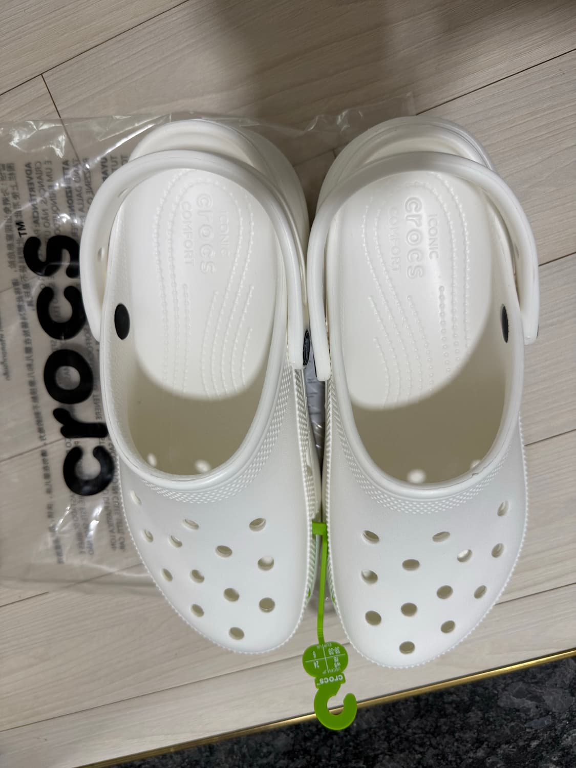 [새상품] 크록스 클래싯 플랫폼 클로스우먼 250 상품이미지1