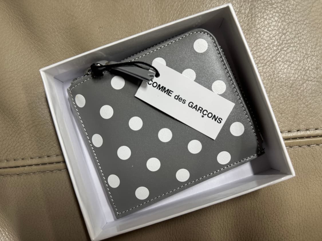 comme des garcons 도트 지퍼 월렛 상품이미지1