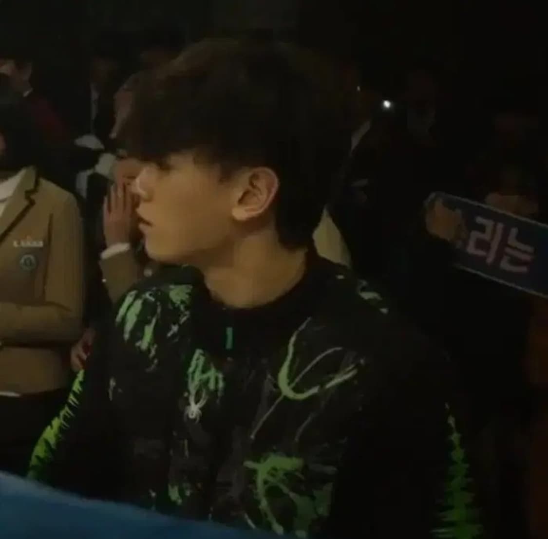 스파이더 러닝용 기능성 긴팔티 M (영화 '용감한 시민' 등장제품) 상품이미지8