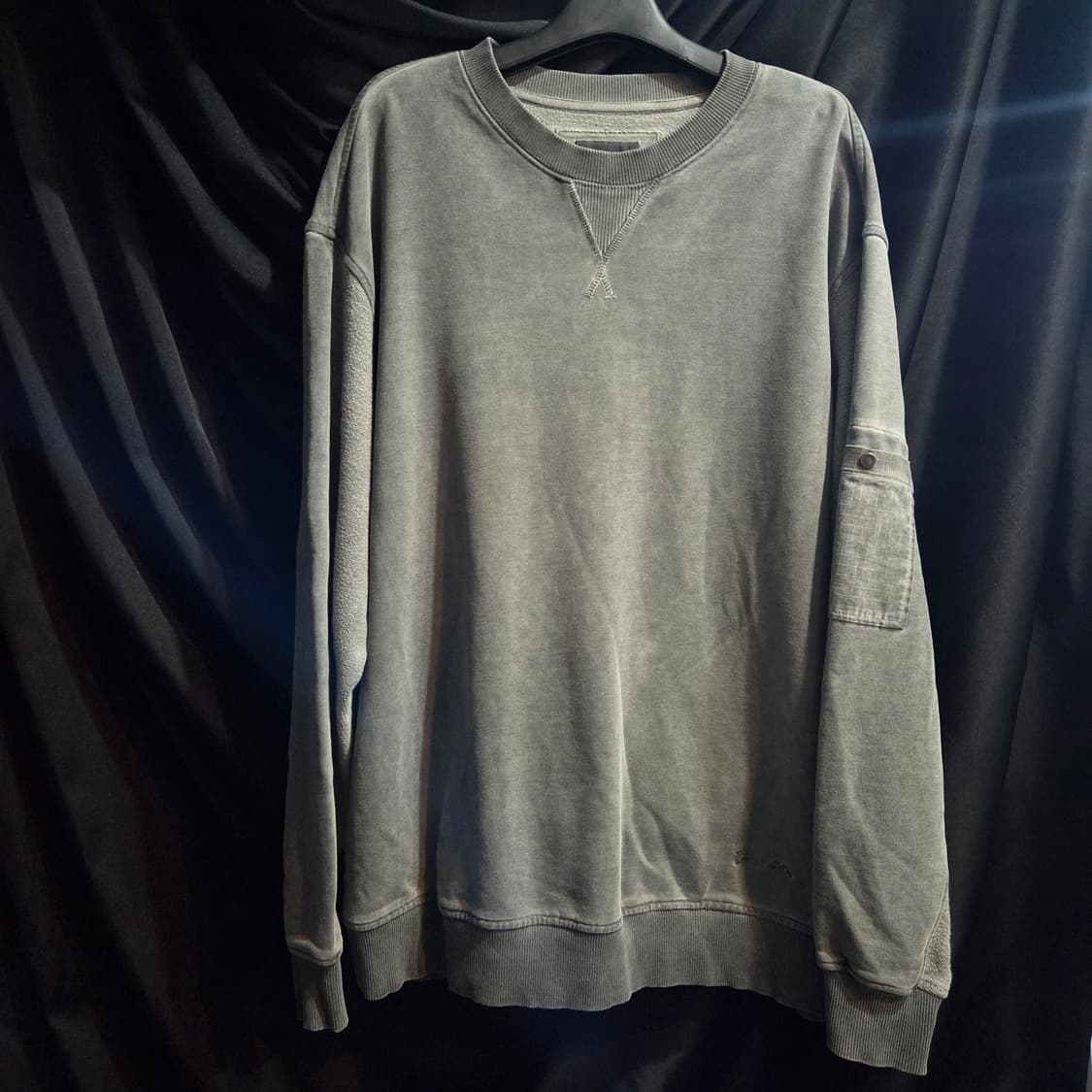 시리즈 피그먼트 맨투맨 상품이미지2