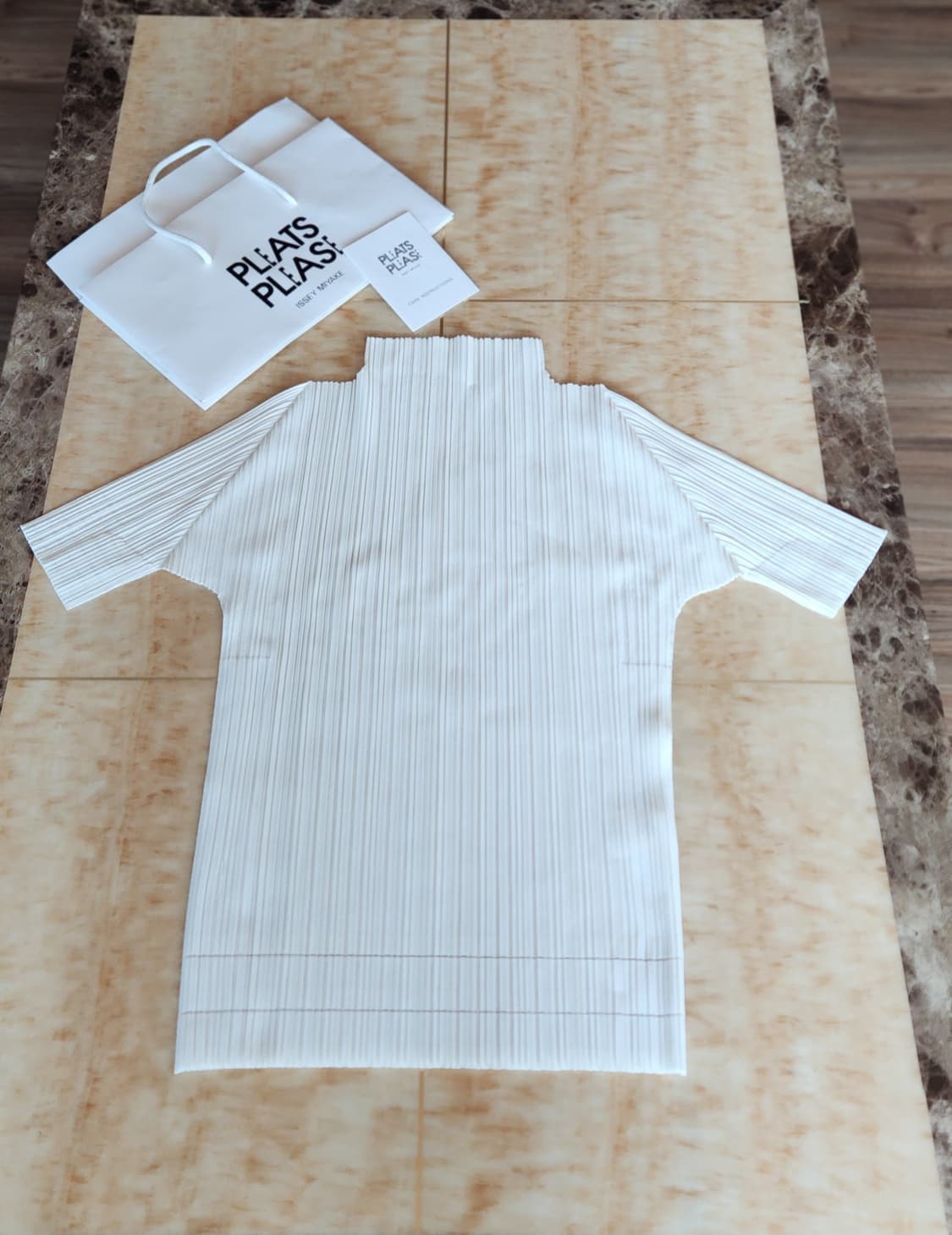 이세이미야케 플리츠플리즈 셔츠. 새상품  상품이미지1