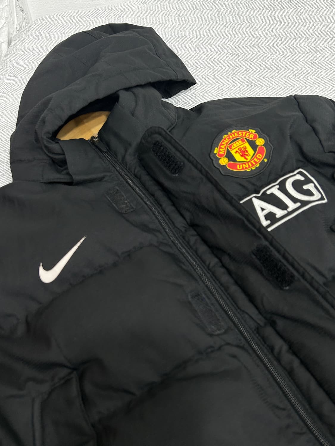 나이키 맨체스터유나이티드 AIG 패딩 블랙 95 상품이미지8