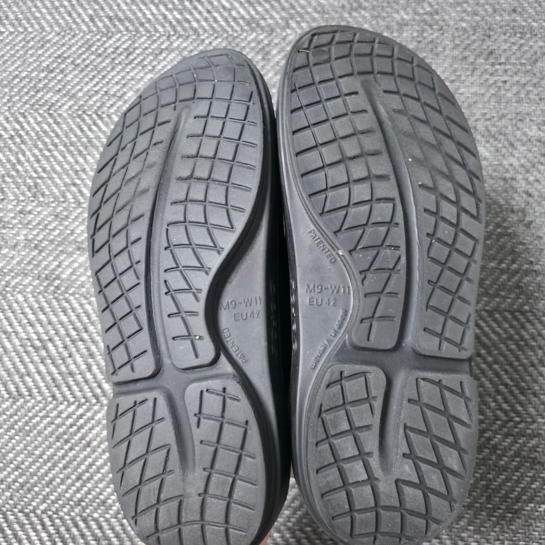 우포스 클로그 언어펙티드 스카페이스 블랙270 상품이미지9