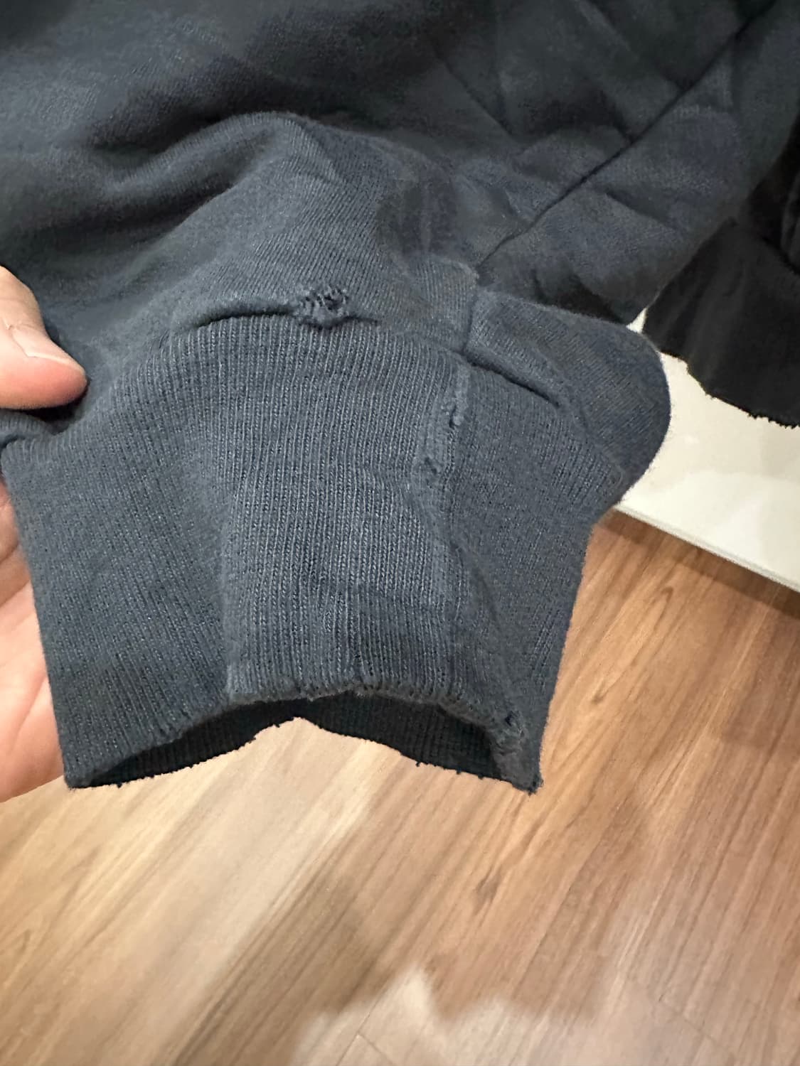 발렌시아가 플래닛어스 후드짚 상품이미지4