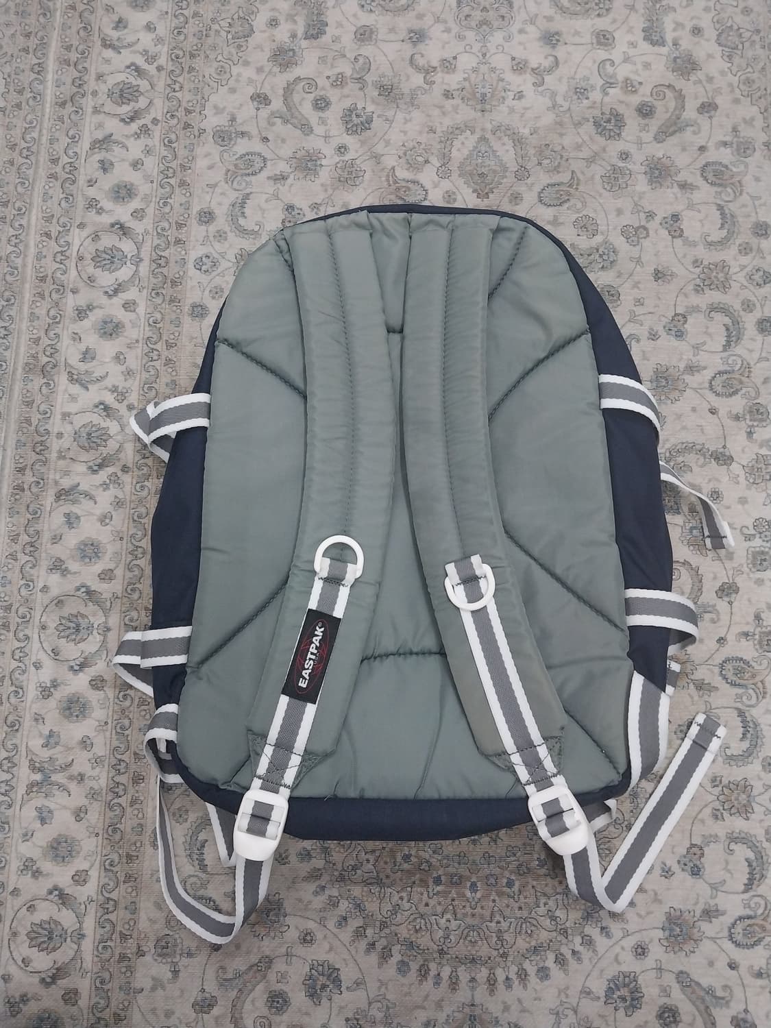 EASTPAK 이스트팩 백팩 상품이미지3