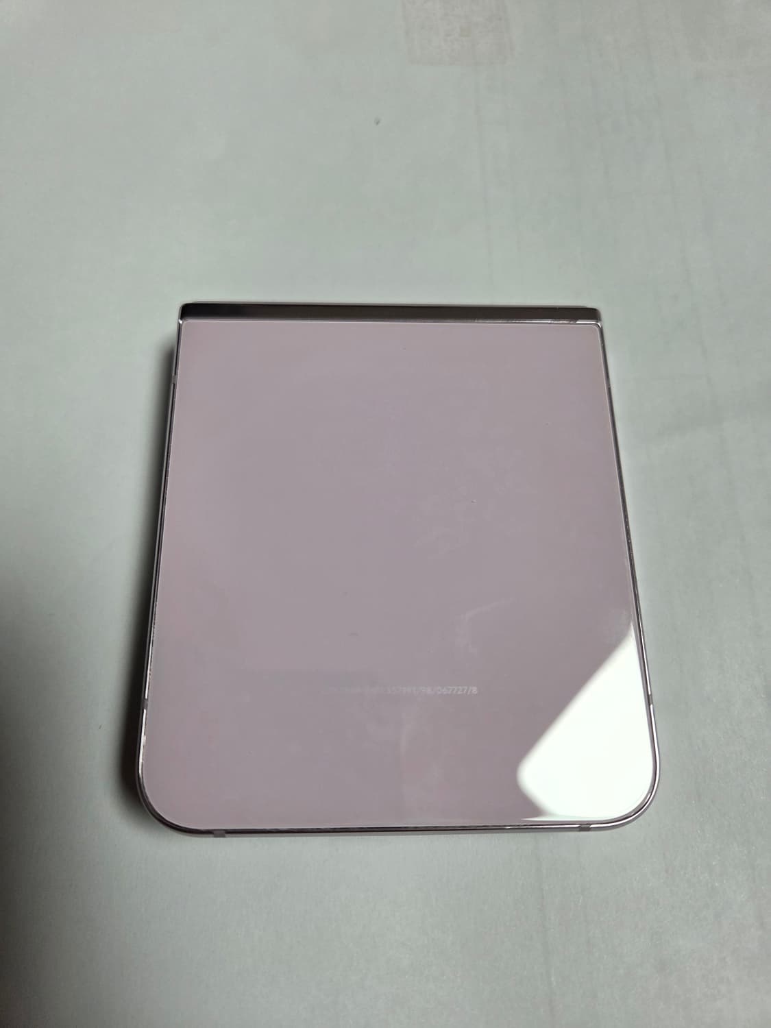 갤럭시 z플립5 512GB SM-F731 라벤더 액정교체완료 공기계 판매 상품이미지4