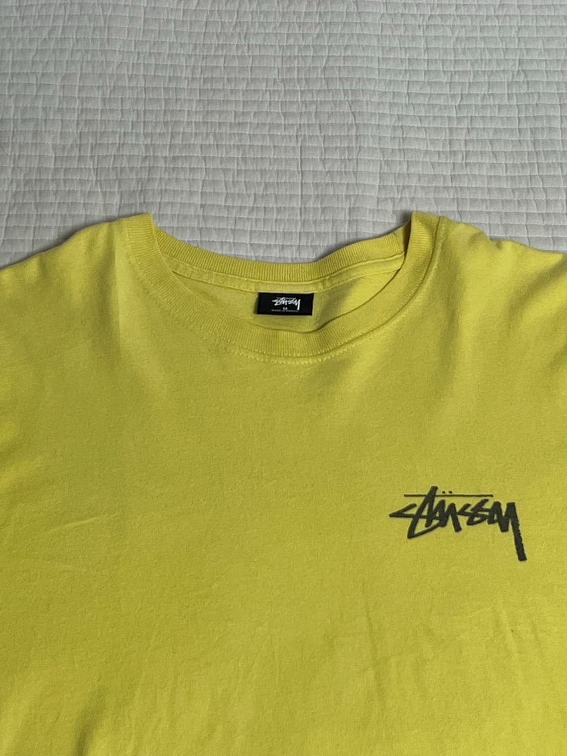 스투시 월드 트라이브 라이언 하프티 옐로우 상품이미지2
