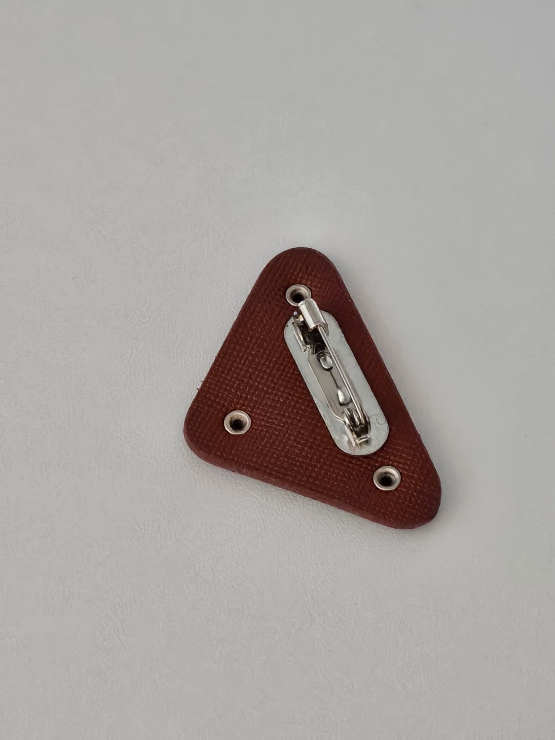 프라다 정품 빈티지 카멜 브로치 상품이미지2