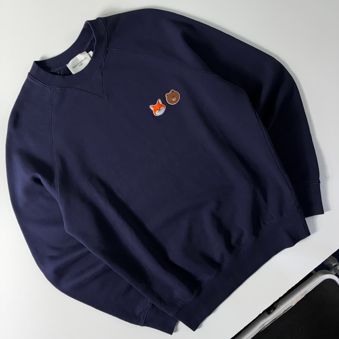 Maison Kitsune  메종키츠네 라인프렌즈 코튼 스몰패치 맨투맨 상품이미지2