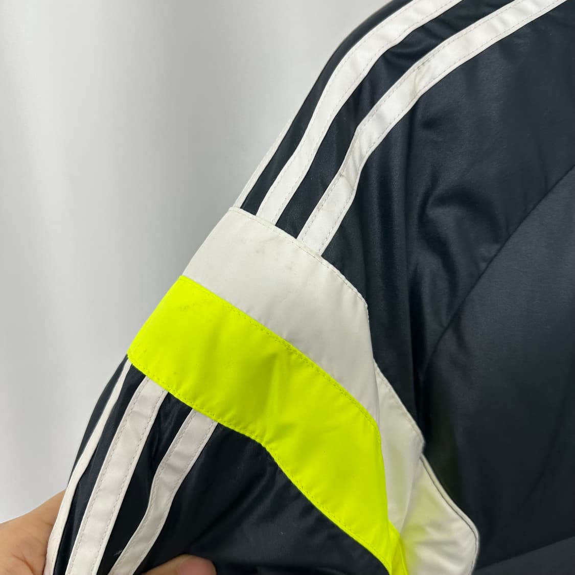   아디다스 남자 점퍼 롱패딩 모자탈부착 100 상품이미지9