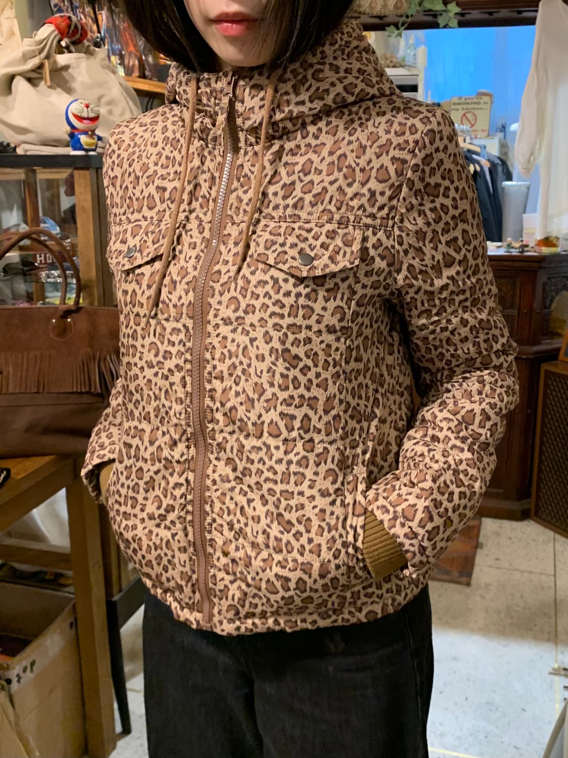 레이빔즈 레오파드 후드 경량패딩 상품이미지1