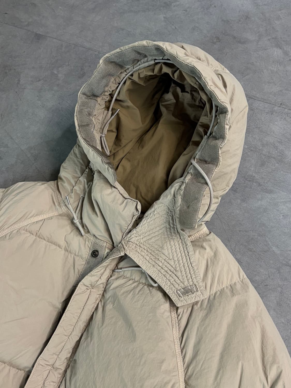 Ten C 텐씨 베이지 아틱 다운 파카 ​ 상품이미지3