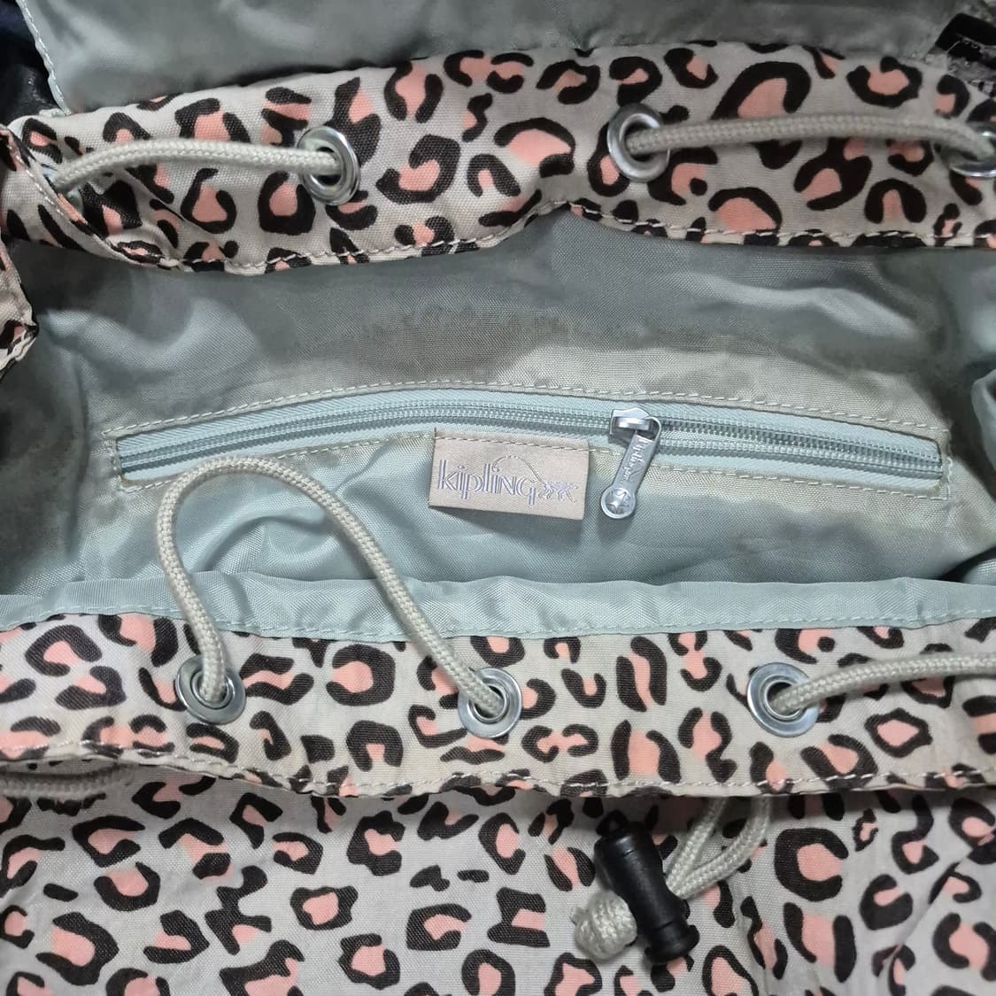 키플링 희귀 레오파드 백팩 상품이미지9