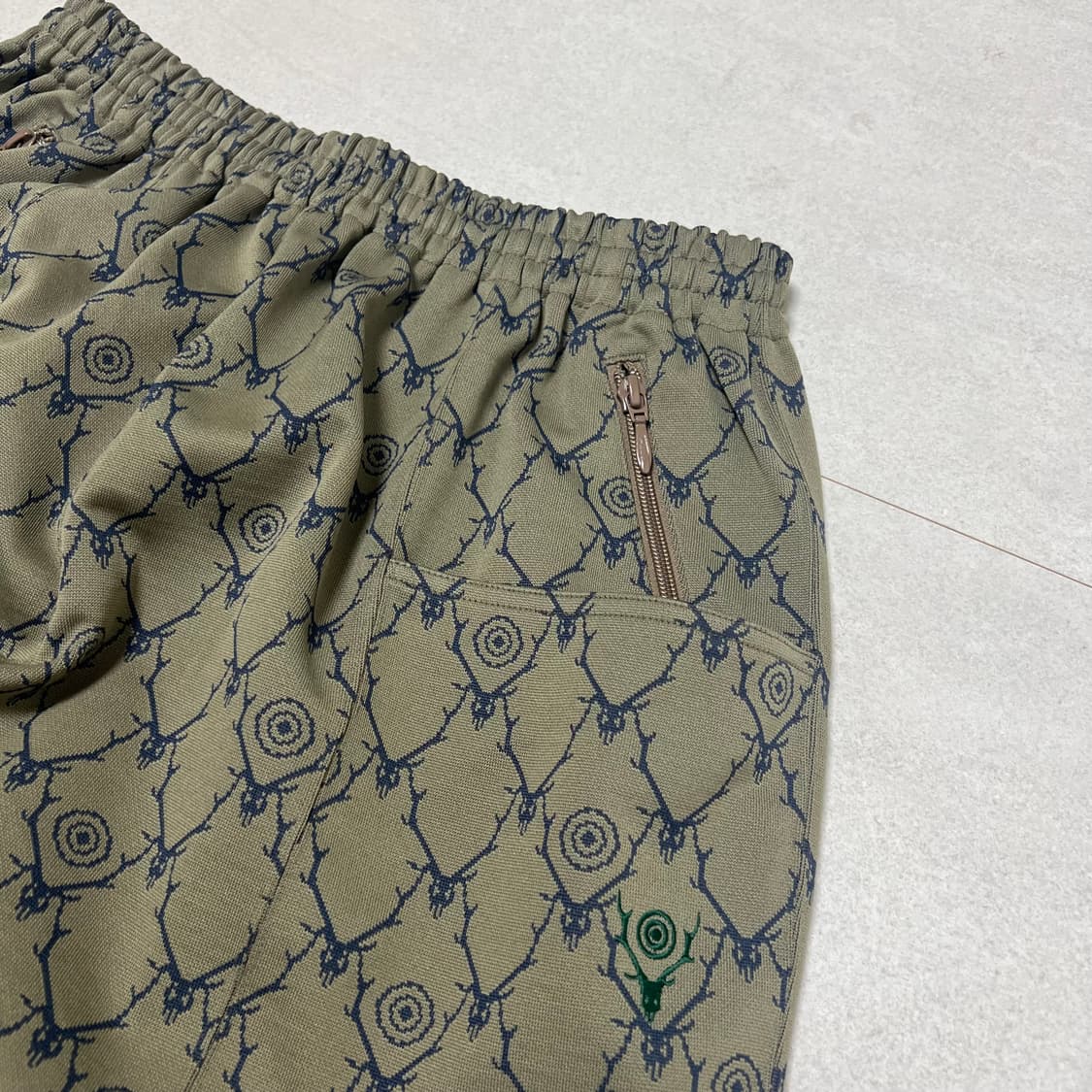 South2 West8 패턴 트랙 팬츠 상품이미지2