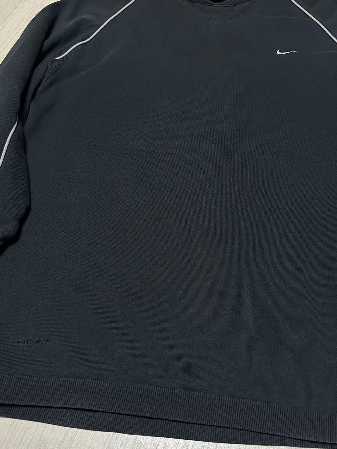 00's 나이키 올드스쿨 스우시 테니스 로고 라인 맨투맨 블랙 상품이미지6