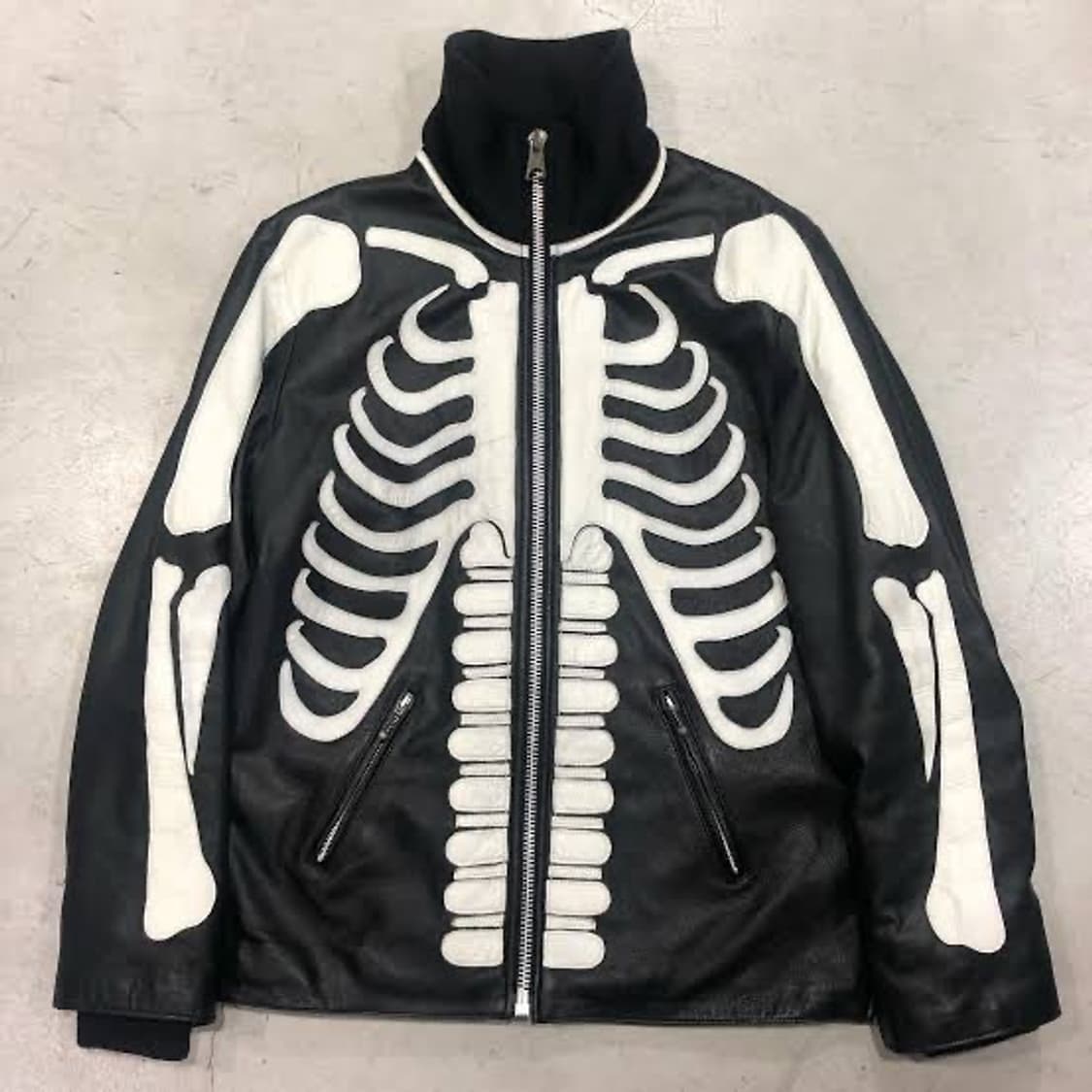 2005 년도 네이버후드 아카이브 본 하이넥 카우레더 봄버자켓 상품이미지2