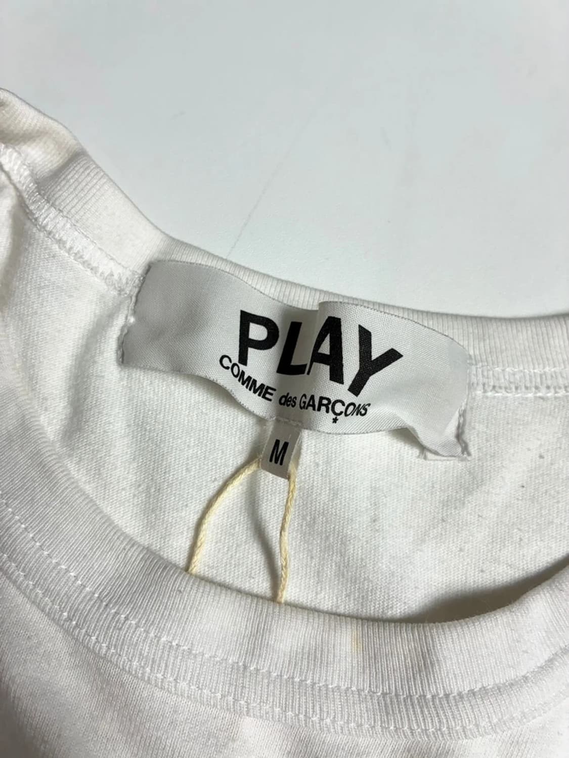 꼼데가르송 시그니처 레드 하트 와펜 반팔 티셔츠 R1908 상품이미지6