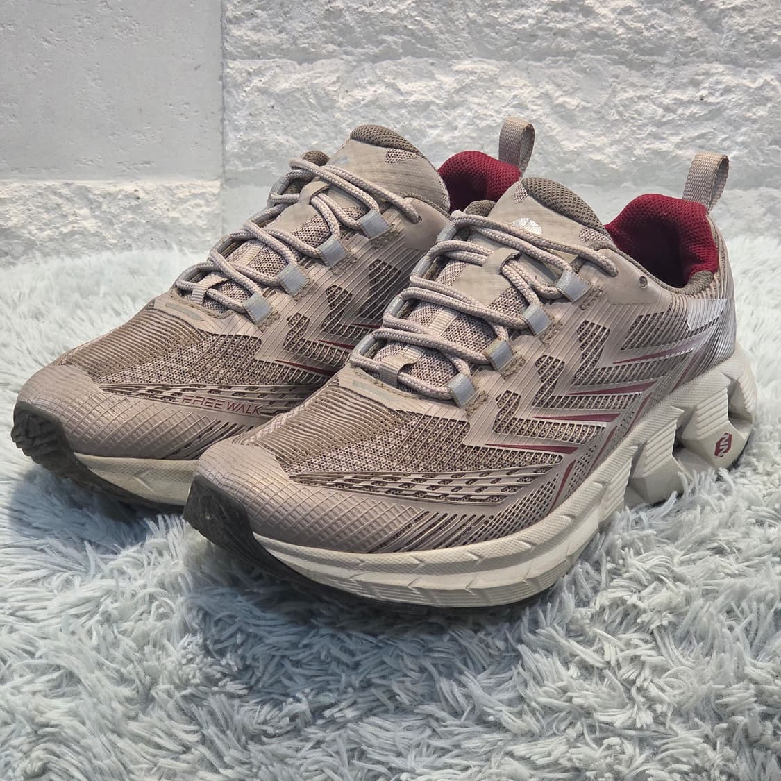 7q-26:네파 ALIFE 러닝화 베이지 레드 (250mm) 상품이미지1