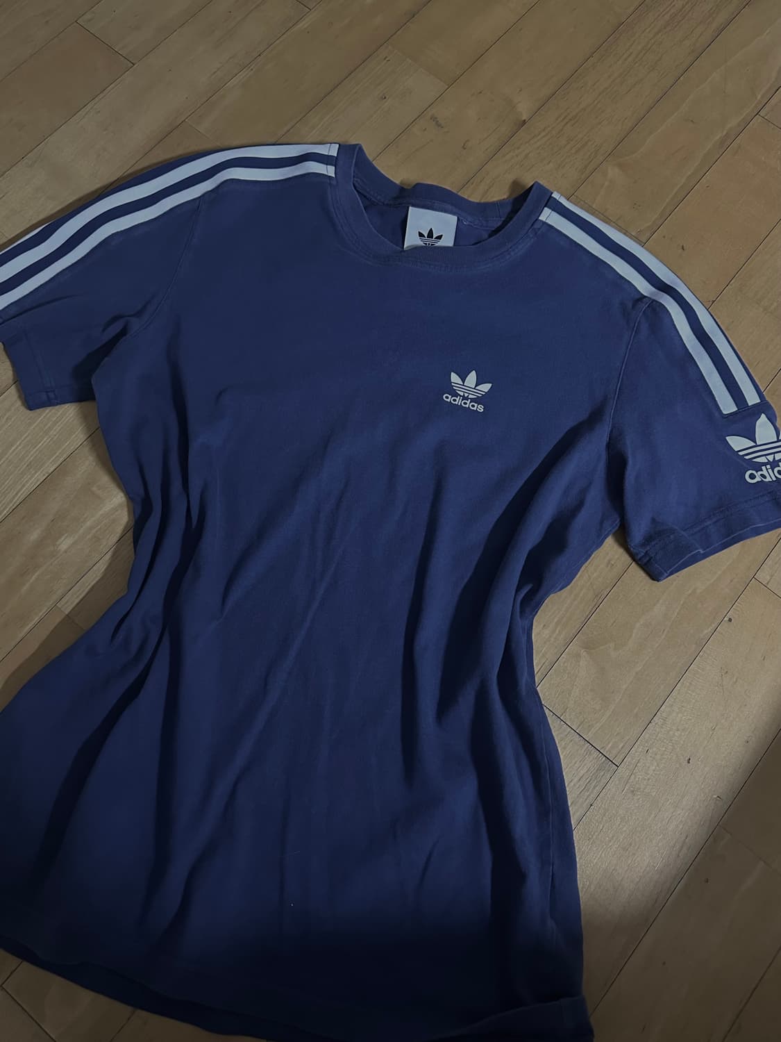 아디다스 네이비 삼선 반팔티 상품이미지1