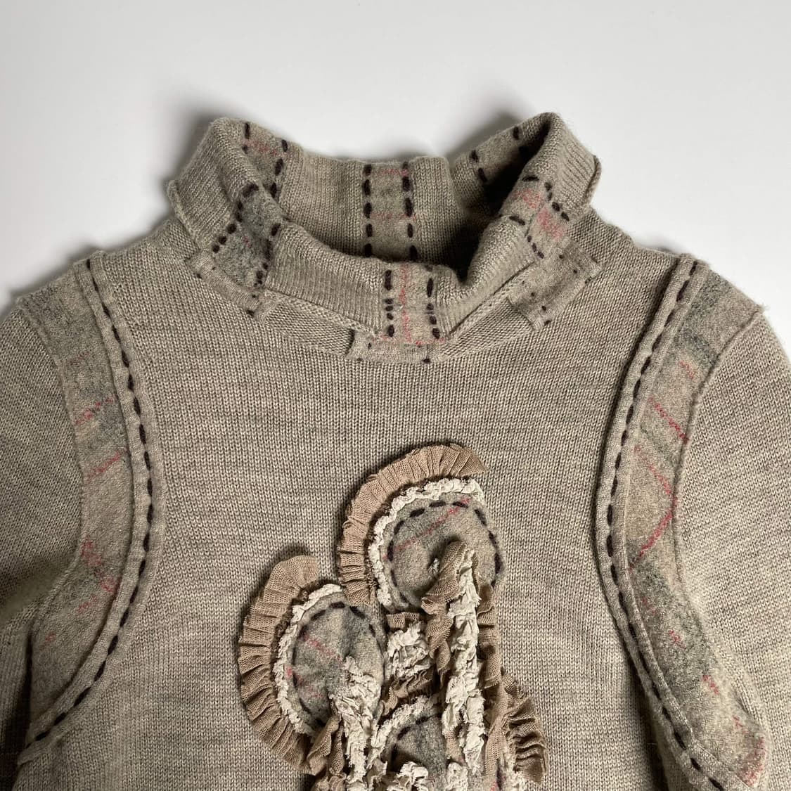 t.b 플라워&스티치 울 100 니트 상품이미지3