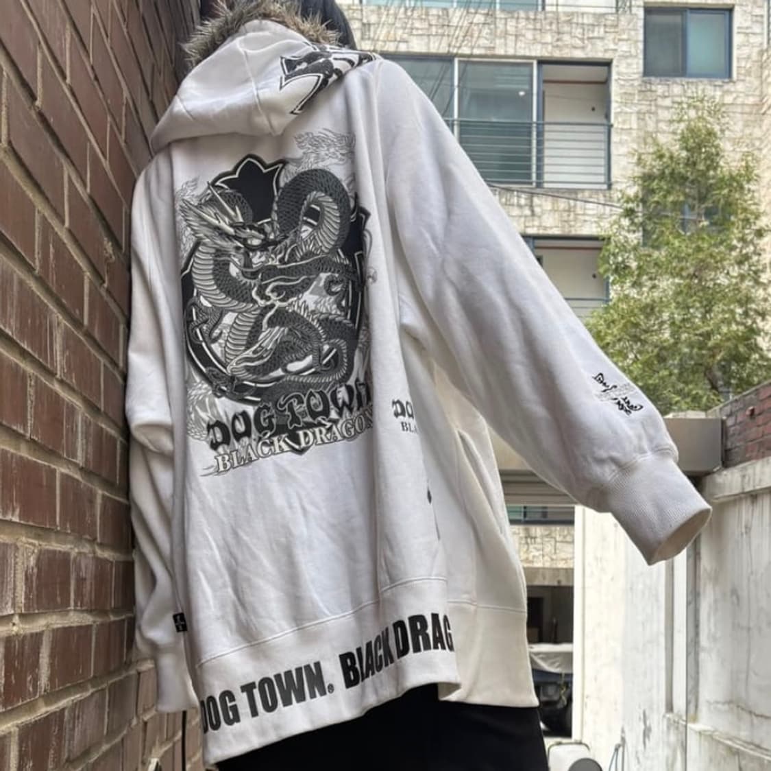 Dog town fur hoodie oriental detail hood 상품이미지5