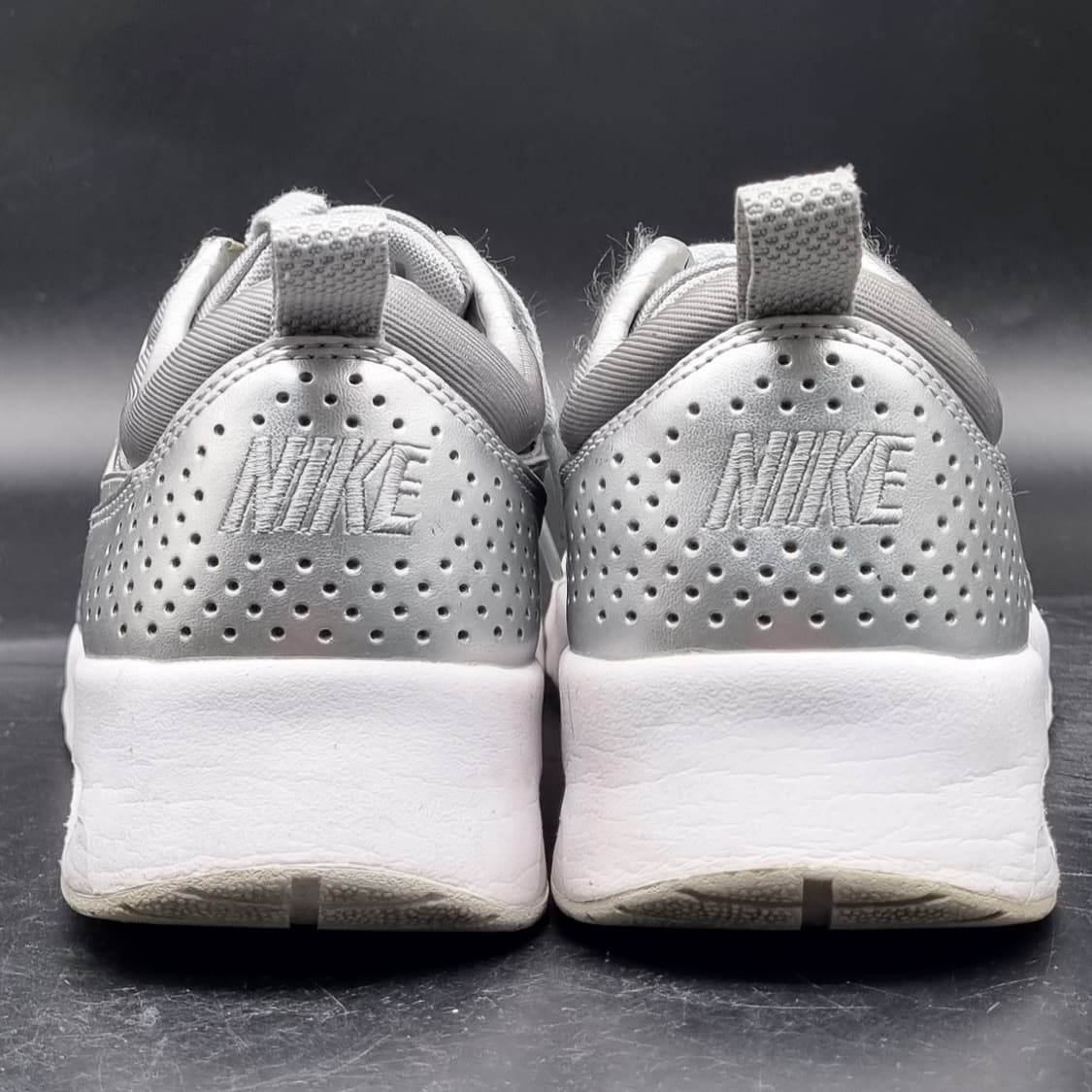 나이키 에어맥스 티아 여성운동화235 상품이미지4