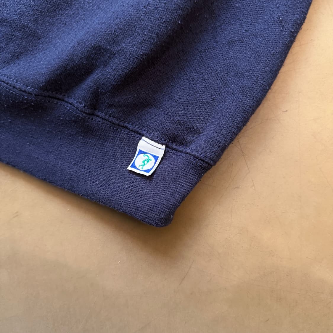 디스커스 USA 롱 아일랜드 유니버시티 스웻셔츠 상품이미지3