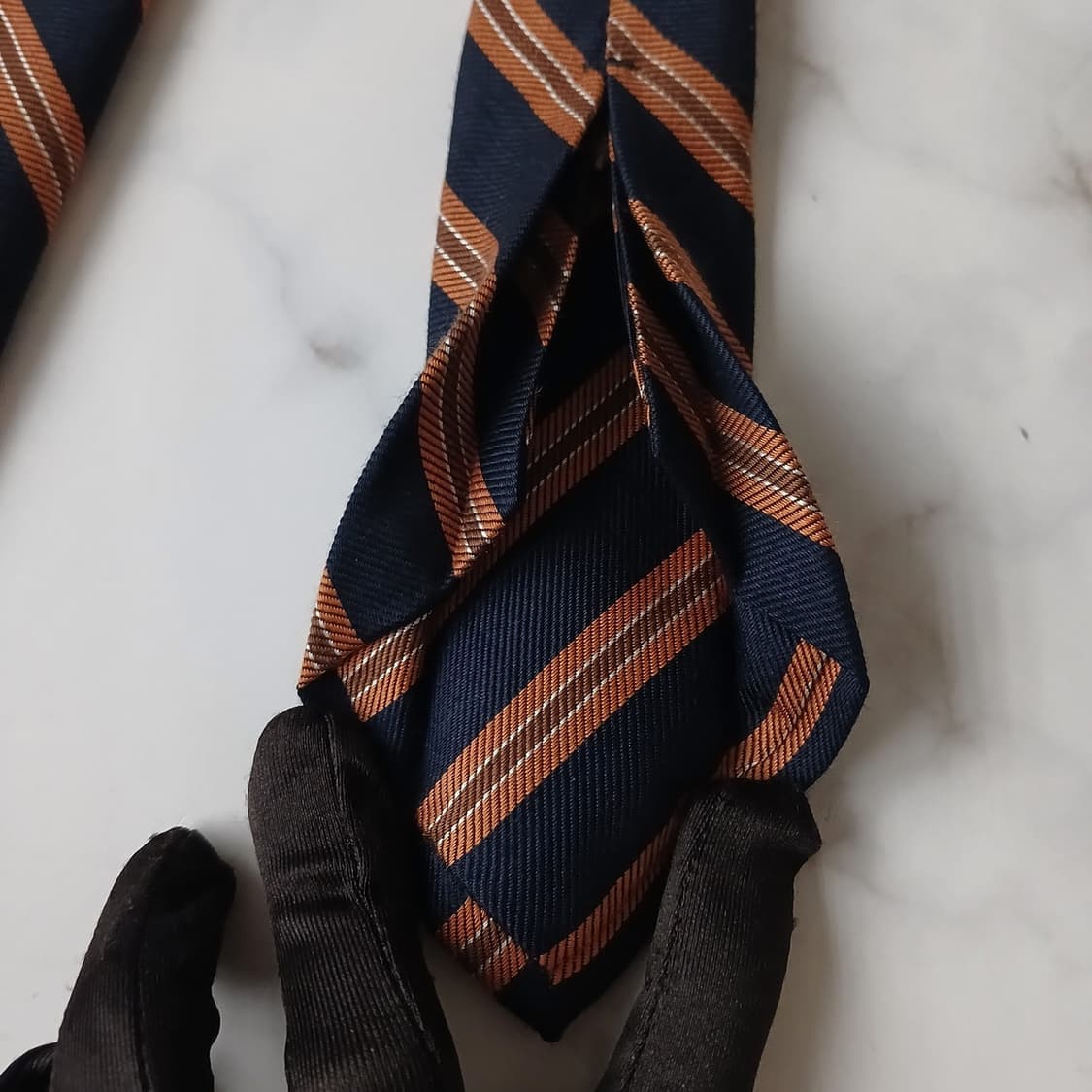 불가리 실크&캐시미어 세븐폴드 넥타이 9.7cm A+등급 A19148
 상품이미지9