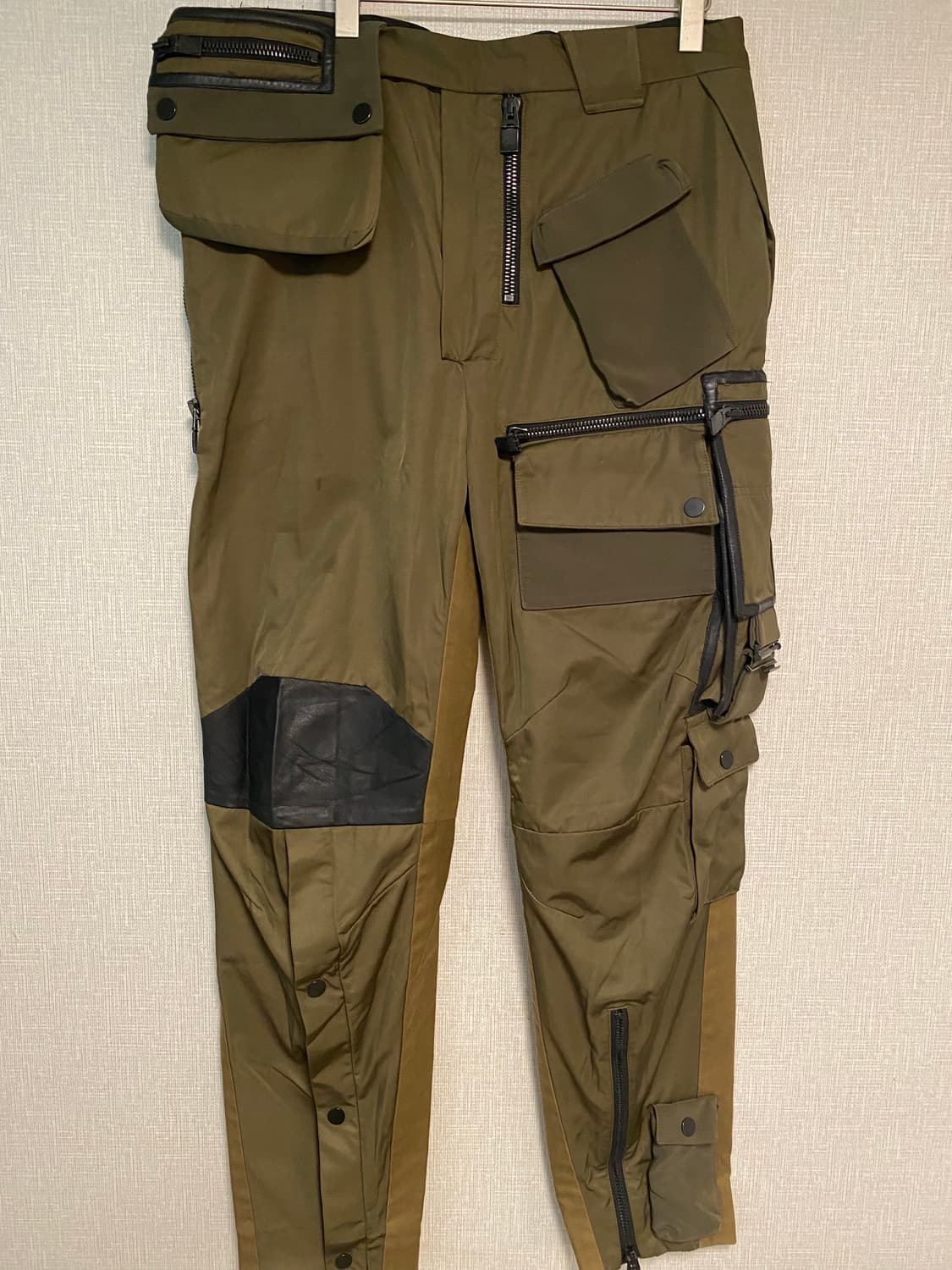 발렌시아가 16fw 텍티컬팬츠  상품이미지1