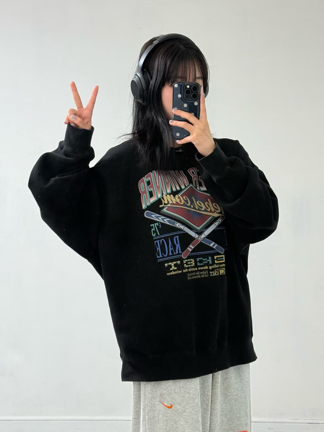 테켓 블랙 맨투맨 상품이미지2