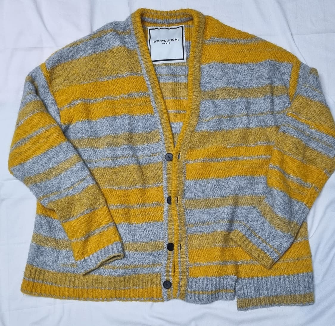 우영미 20AW 알파카 스트라이프 가디건 (옐로우/그레이) 상품이미지1
