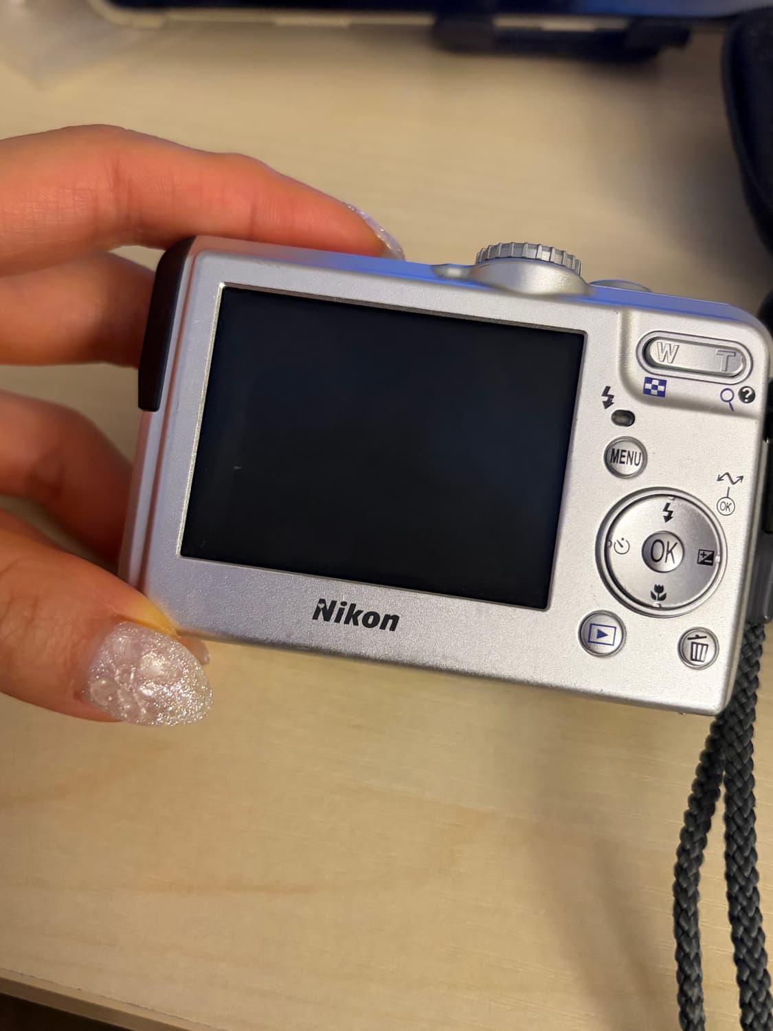 니콘 쿨픽스 p2 (쿨픽스p4 하위버전) 상품이미지3