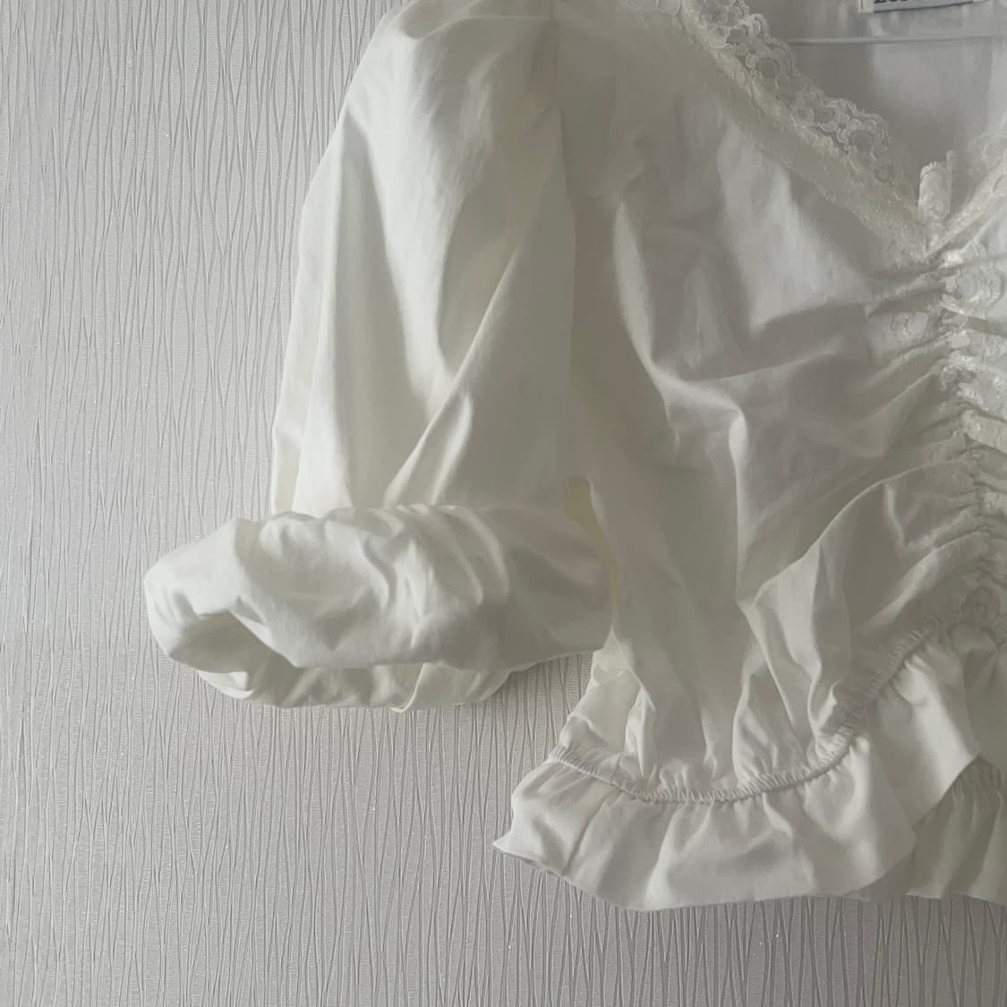 lonslan 프릴 블라우스 상품이미지3